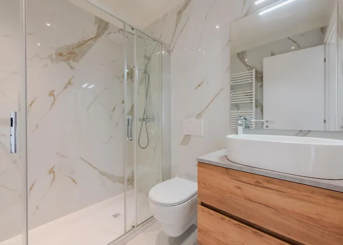 Easytopstay - Naviglio White Bliss Apartament *