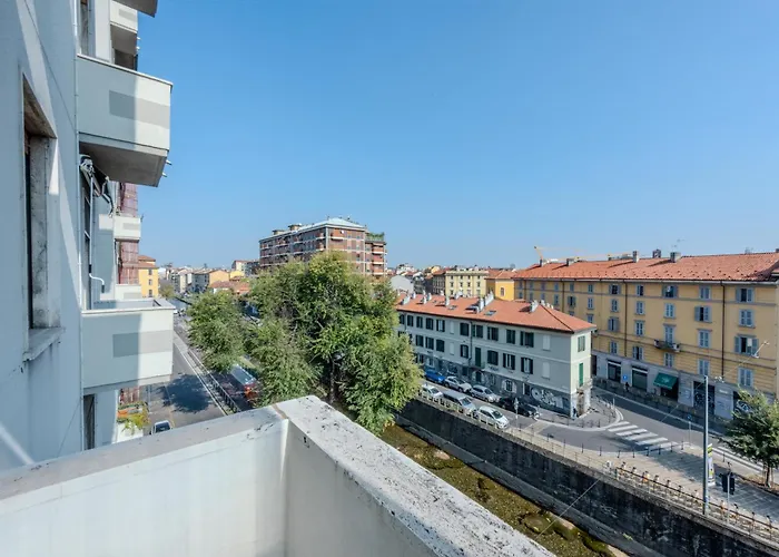 Easytopstay - Naviglio White Bliss 아파트